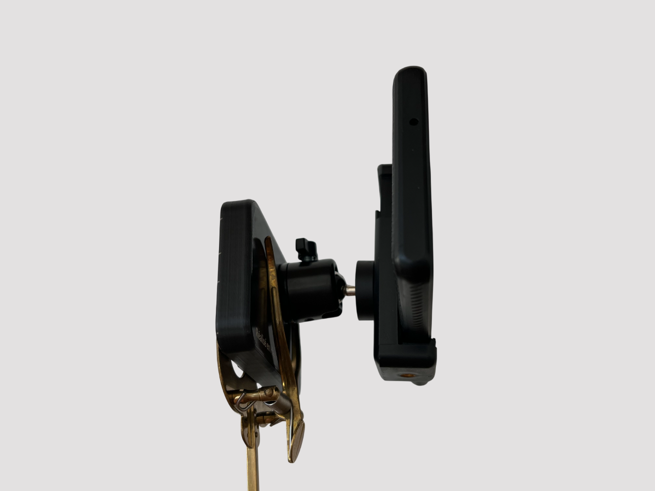 Support grande pince vue de profil